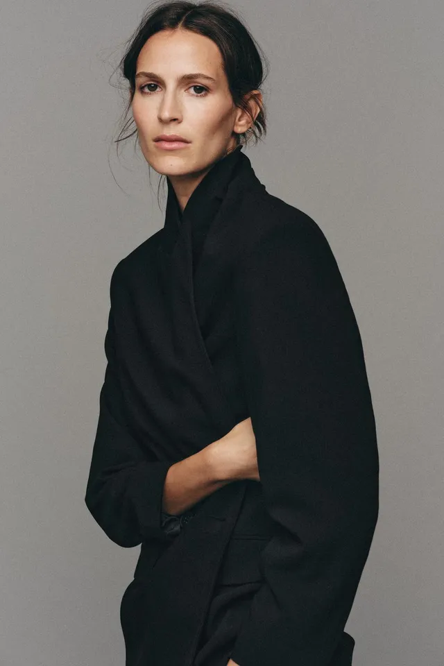 OVERSIZED DOUBLE-BREASTED BLAZER – image 2