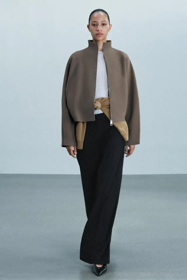 GATHERED KNIT JACKET