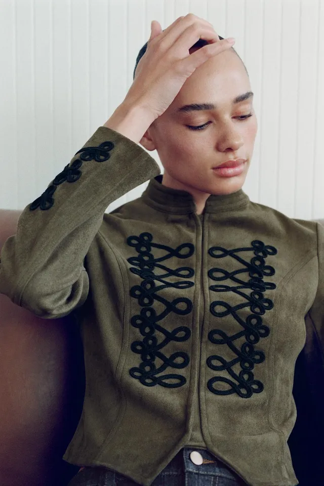 FAUX SUEDE FROG FASTENING JACKET – image 2