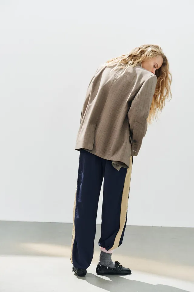 OVERSIZE PINSTRIPE BLAZER – image 4