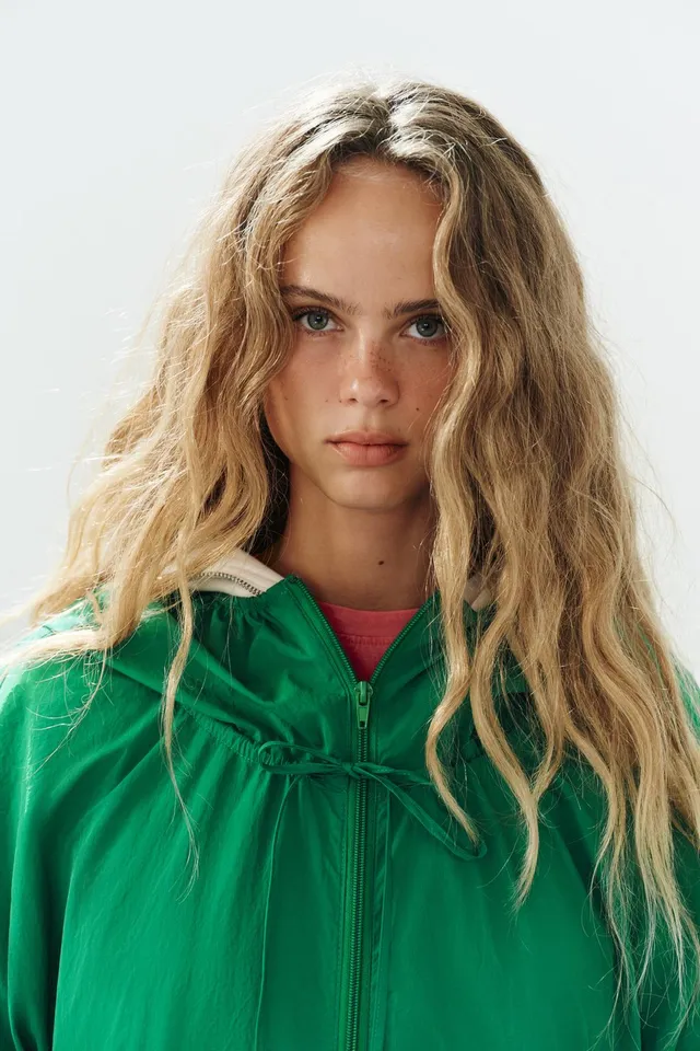 TECHNICAL FABRIC HOODED JACKET – image 3
