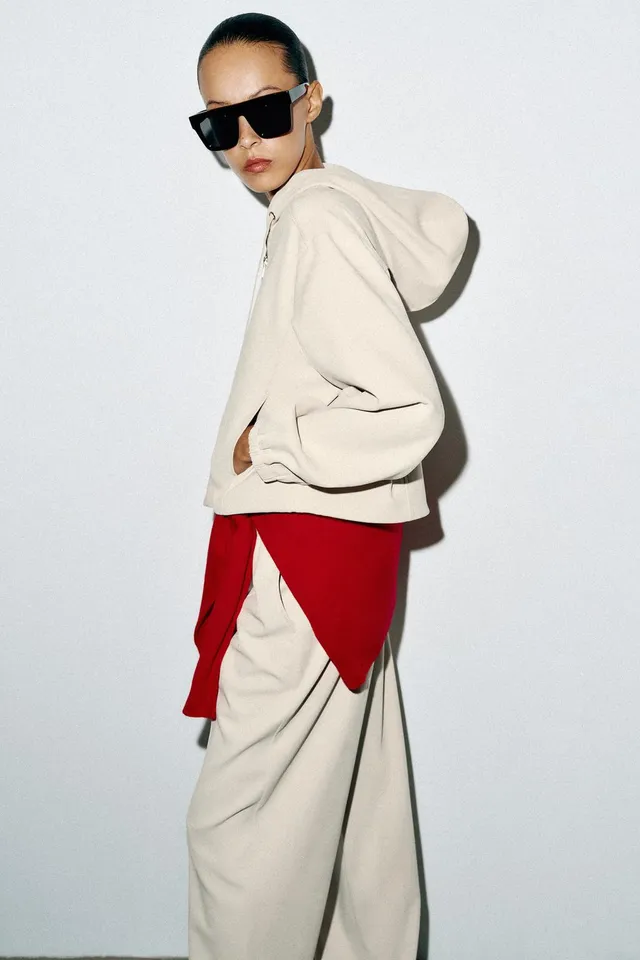 HOODED BOMBER JACKET – image 5