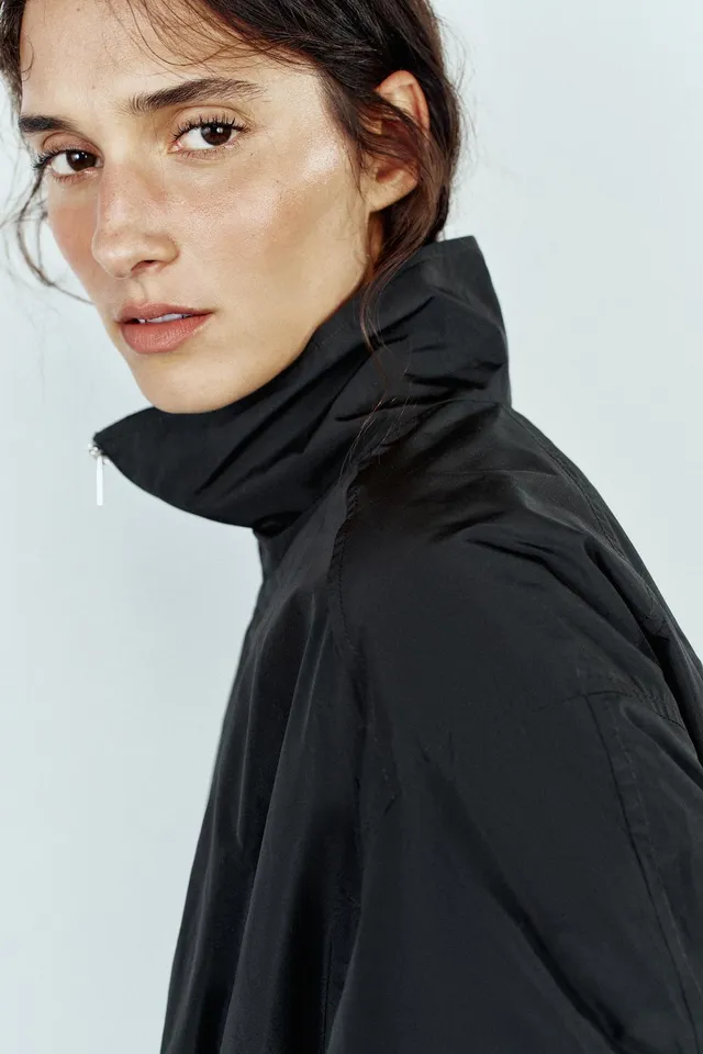 HIGH-COLLAR PUFFER JACKET – image 3