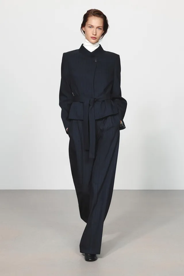 ZW COLLECTION MIXED COLLAR BLAZER WITH BELT