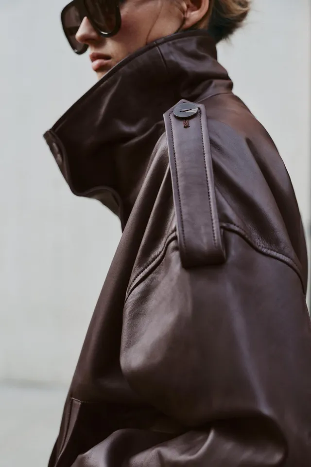100% LEATHER BELTED JACKET – image 3