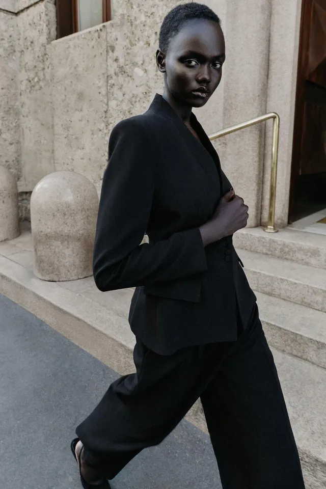 TAILORED PEPLUM BLAZER – image 4