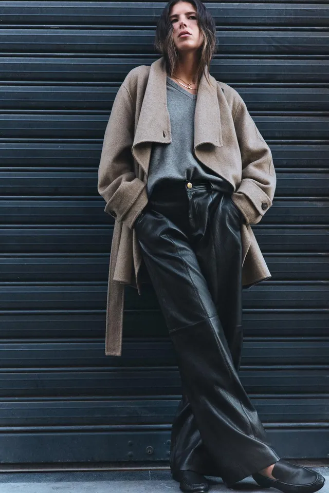 معطف صوفي بحزام