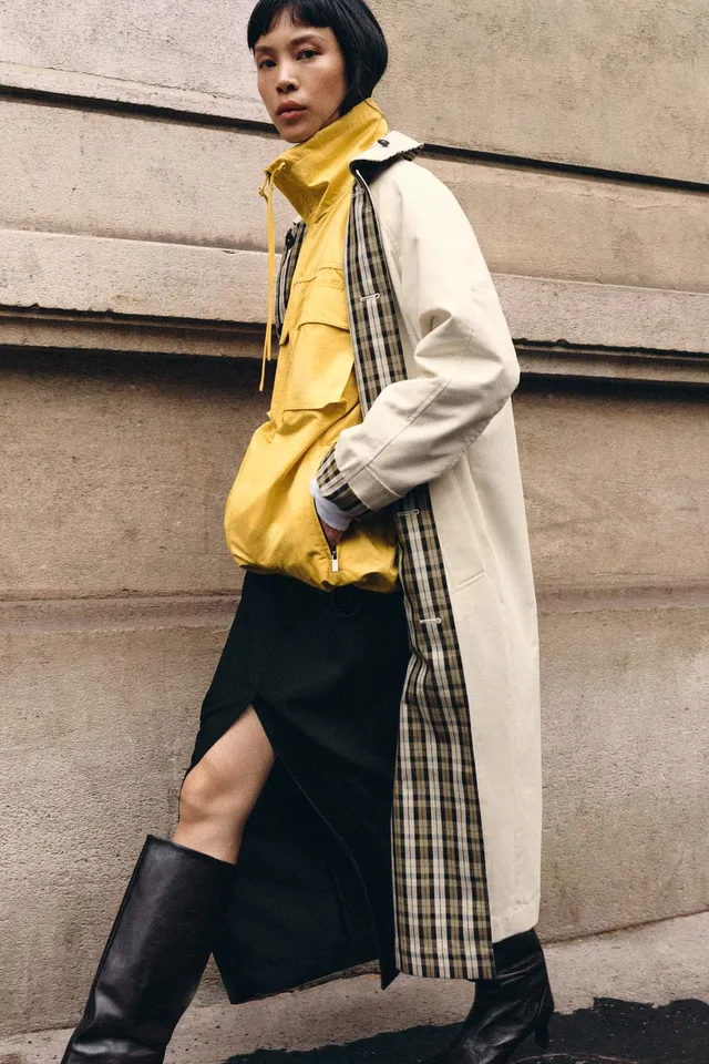 ZW COLLECTION REVERSIBLE CHECK TRENCH COAT – image 4