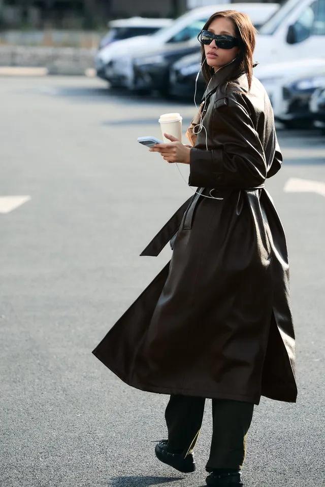 LONG LEATHER EFFECT TRENCH COAT – image 3