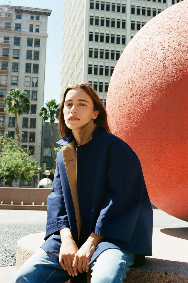 معطف ترنش قصير قابل للقلب من Zara – صورة 4