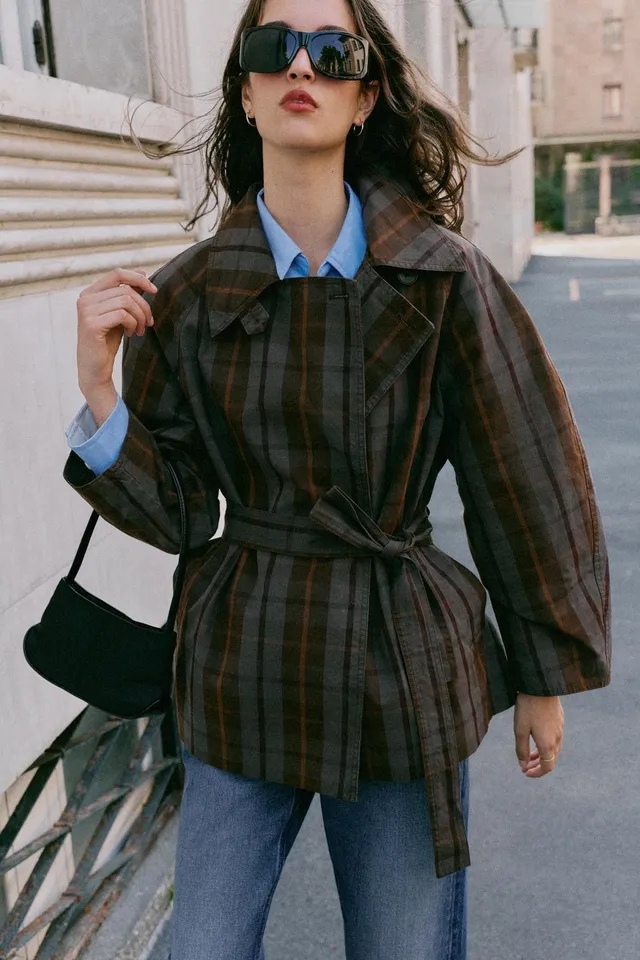 BELTED CHECK TRENCH COAT – صورة 3