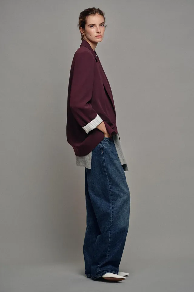 BLAZER WITH SHOULDER PADS AND PRINTED CUFFS – image 6