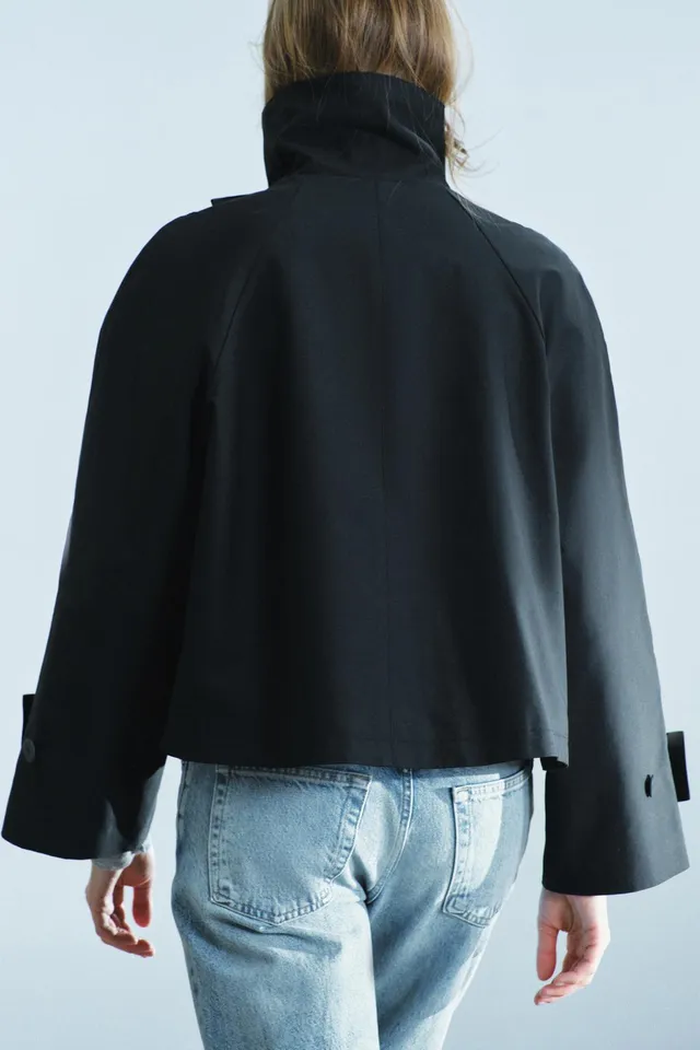 ZW COLLECTION SHORT TRENCH COAT WITH STAND COLLAR – image 3