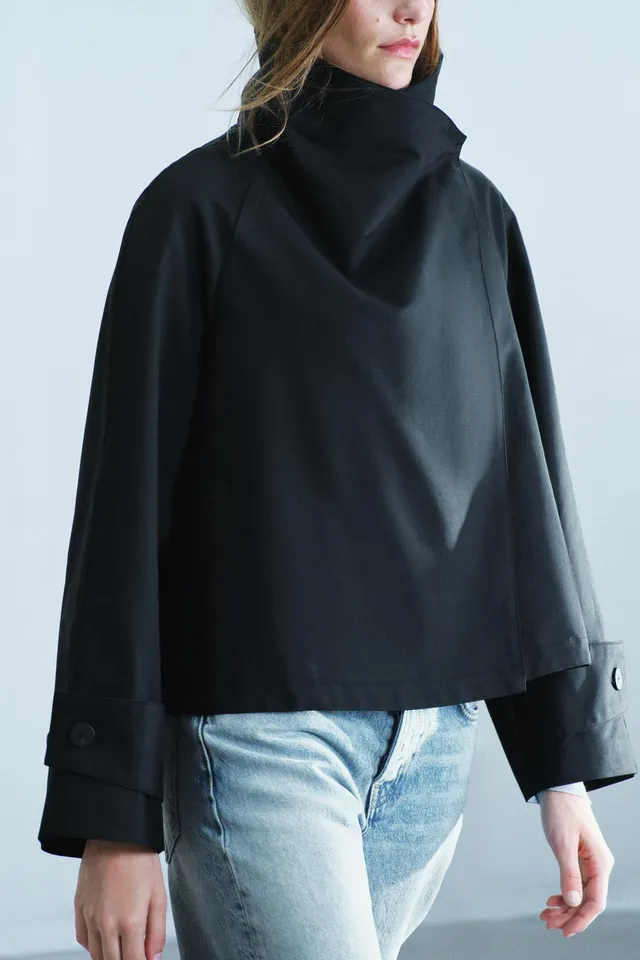 ZW COLLECTION SHORT TRENCH COAT WITH STAND COLLAR – image 4