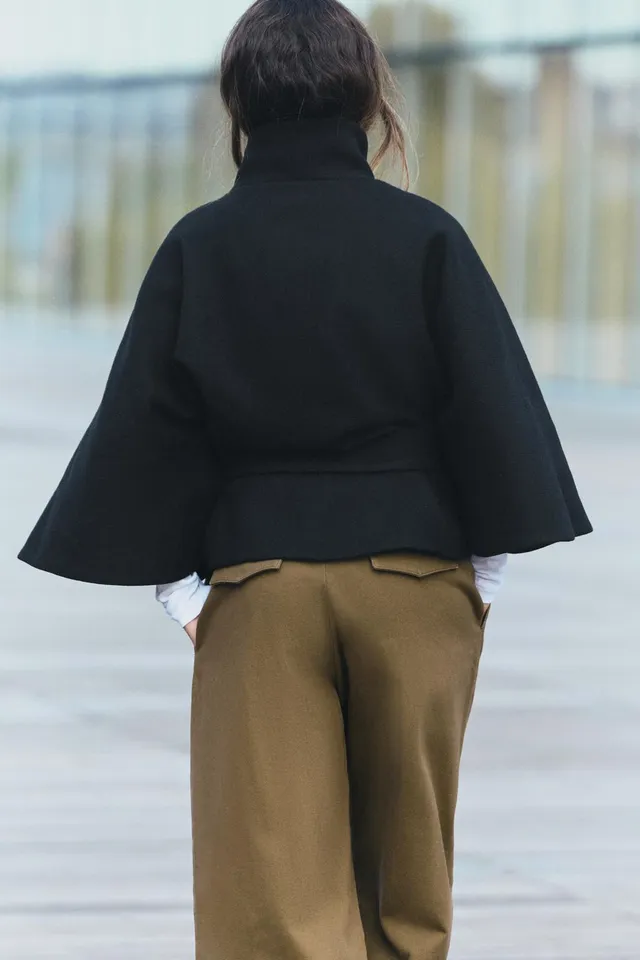 WOOL BLEND CAPE COAT WITH BELT – image 5