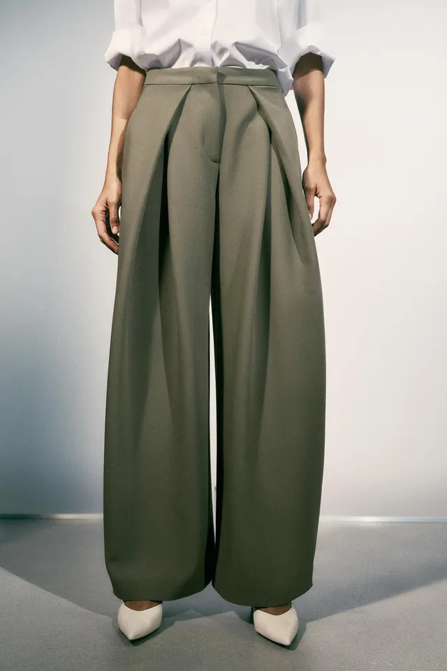 PLEATED WIDE-LEG TROUSERS – image 2