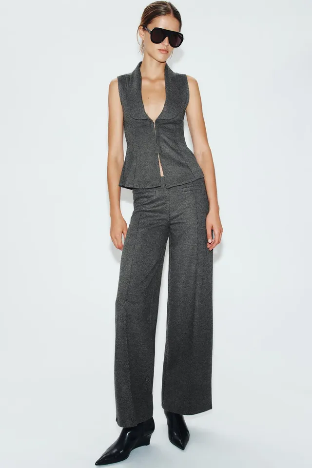 PLEATED TROUSERS