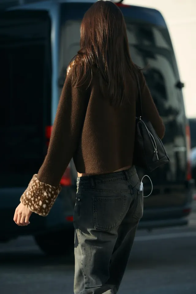 CARDIGAN WITH FAUX FUR TRIM – image 4