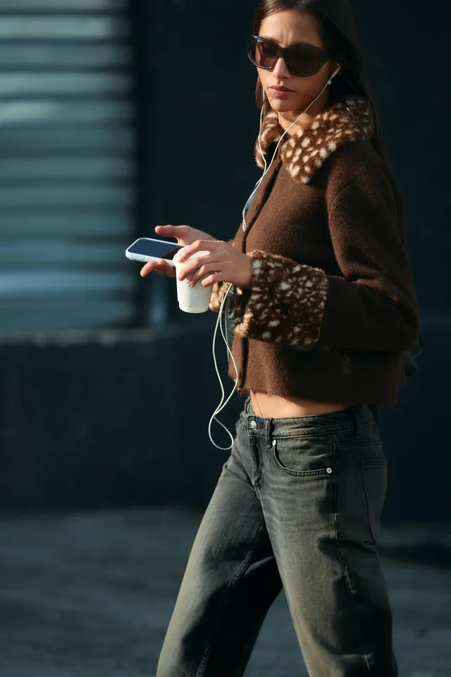 CARDIGAN WITH FAUX FUR TRIM – image 5