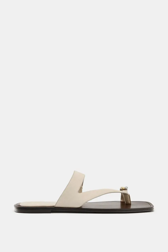 LEATHER SANDALS WITH METAL DETAIL – image 2