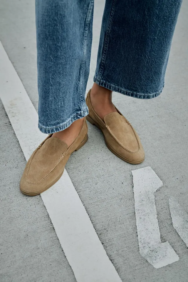 SPLIT SUEDE FLAT LOAFERS – image 2