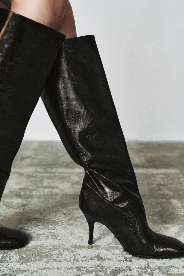 LIMITED EDITION LEATHER HEELED BOOTS – image 2