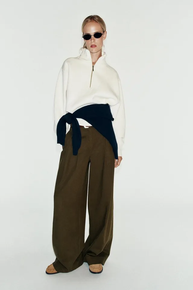 SPLIT SUEDE GATHERED LOAFERS