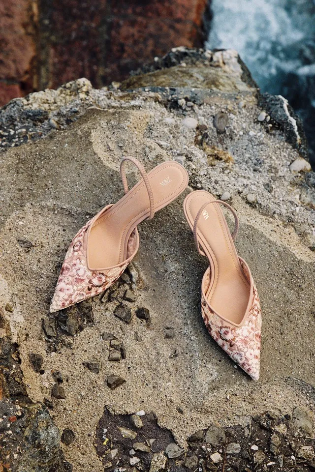 EMBROIDERED MESH HEELED SHOES – image 2