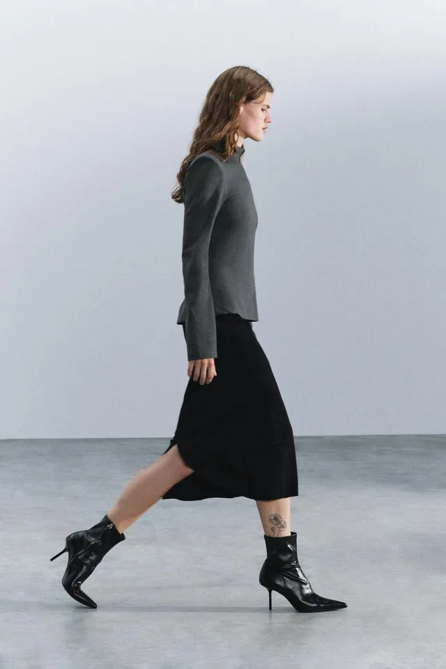 HEELED ANKLE BOOTS