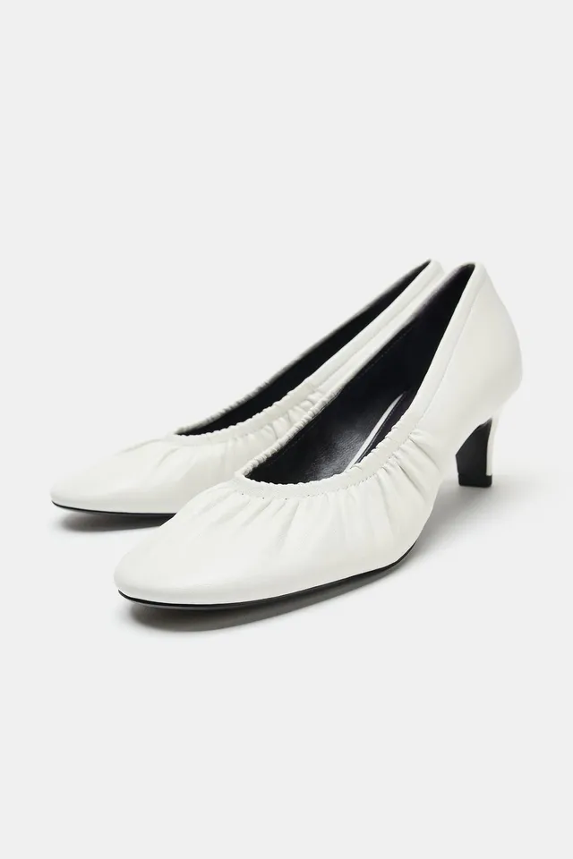 LIMITED EDITION GATHERED LEATHER KITTEN SHOES – image 4