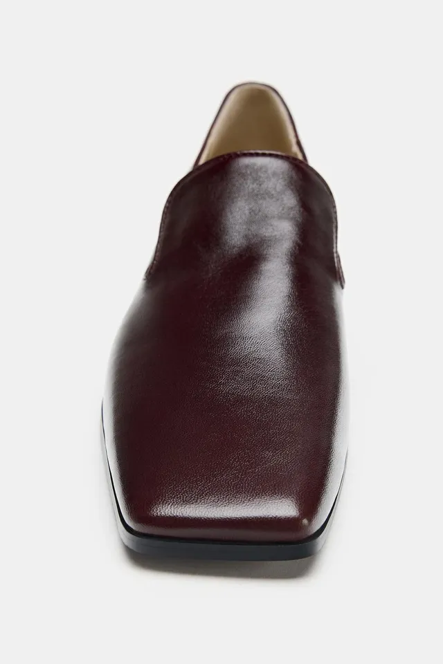LIMITED EDITION LEATHER HEELED LOAFERS – image 5