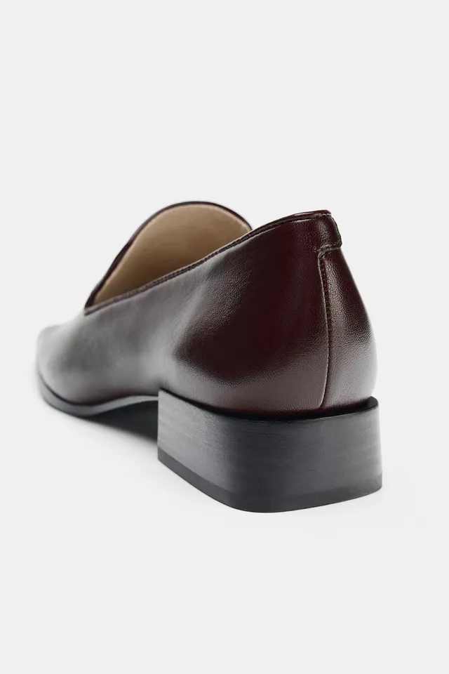 LIMITED EDITION LEATHER HEELED LOAFERS – image 6