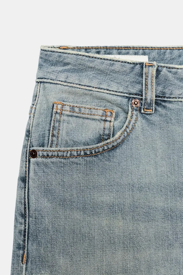 LOOSE FOLDED FIT LOW-RISE TRF JEANS – image 9
