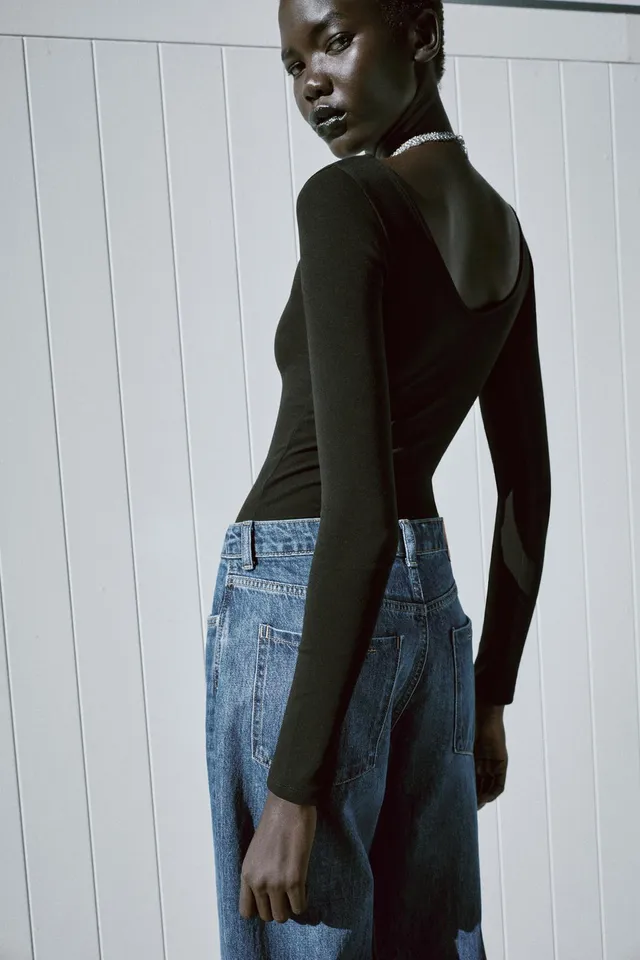 V-NECK BODYSUIT – image 5