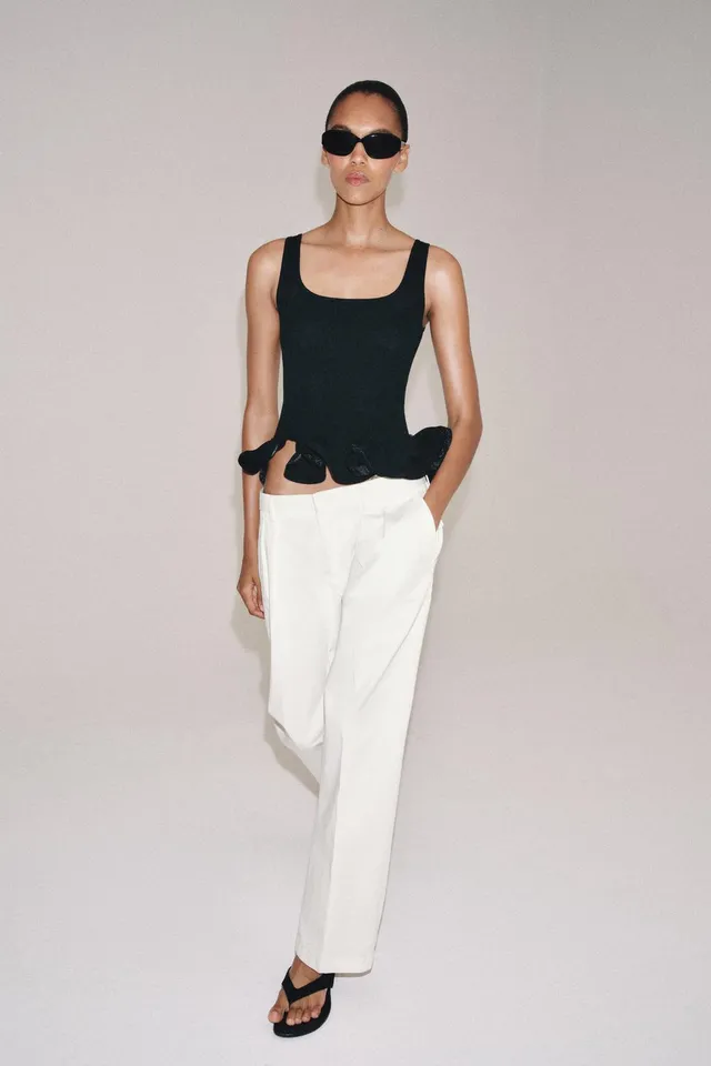 KNIT TOP WITH WAVY HEM – image 6