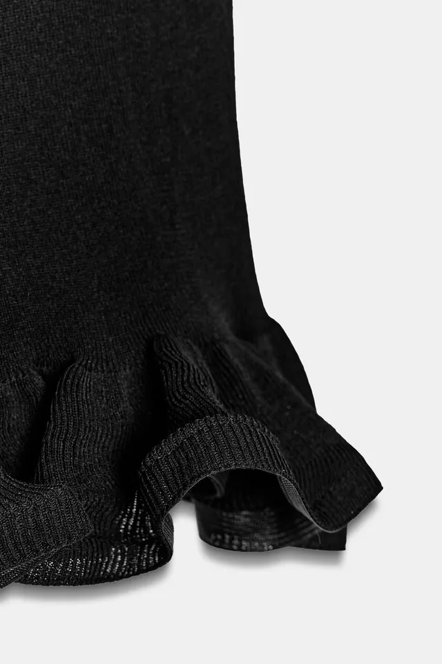 KNIT TOP WITH WAVY HEM – image 9