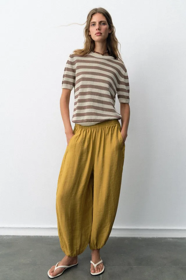 SHORT SLEEVE KNIT TOP