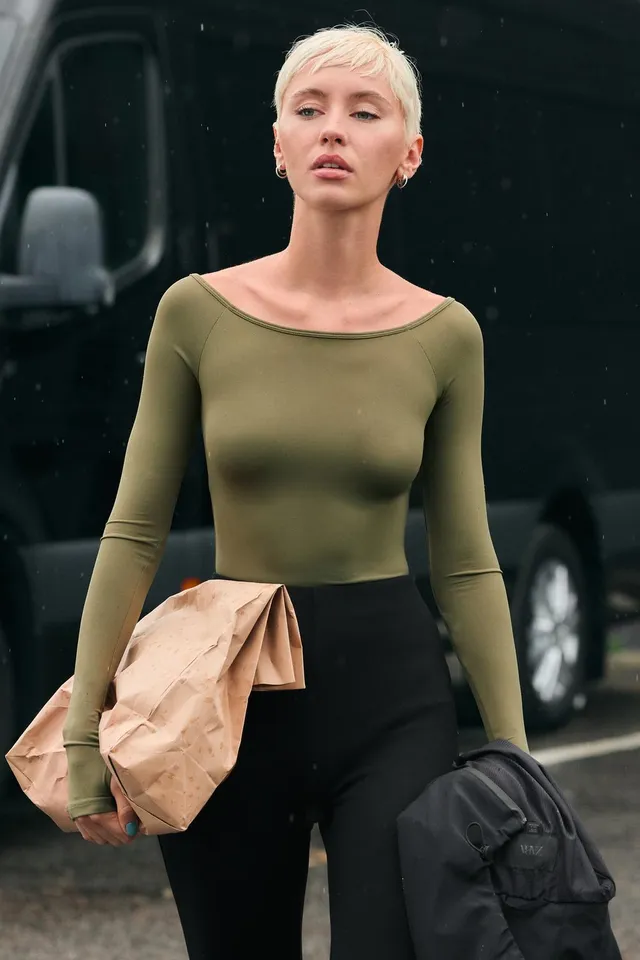 SOFT BOAT NECK BODYSUIT – image 2