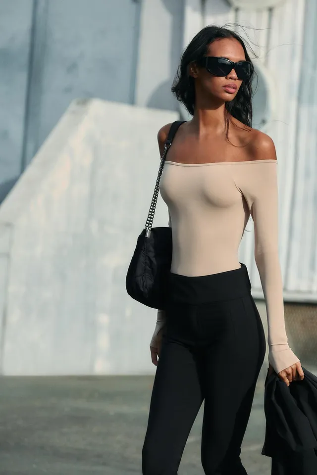 SOFT BOAT NECK BODYSUIT – image 2