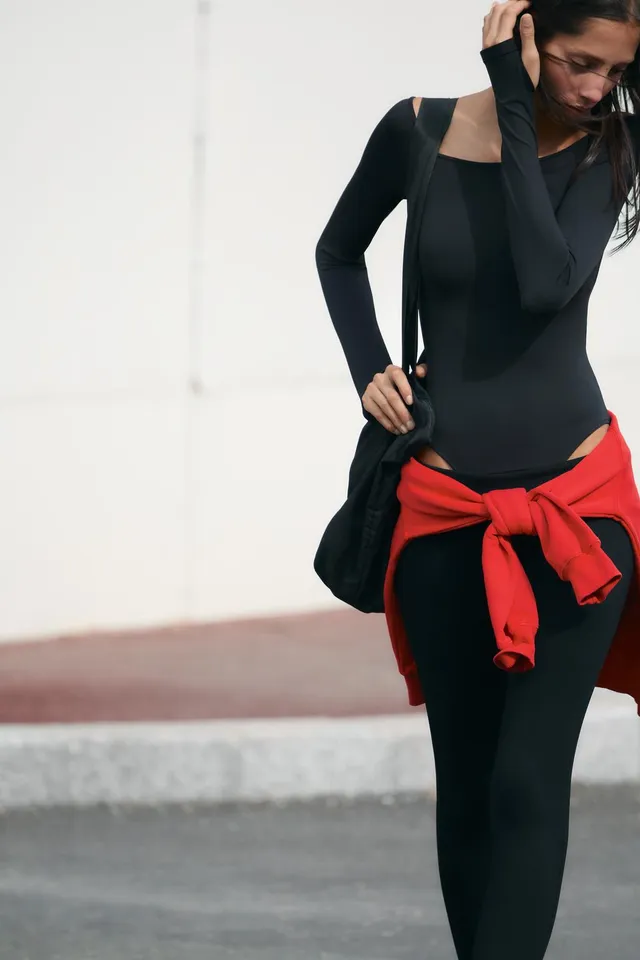 SOFT BOAT NECK BODYSUIT – image 5