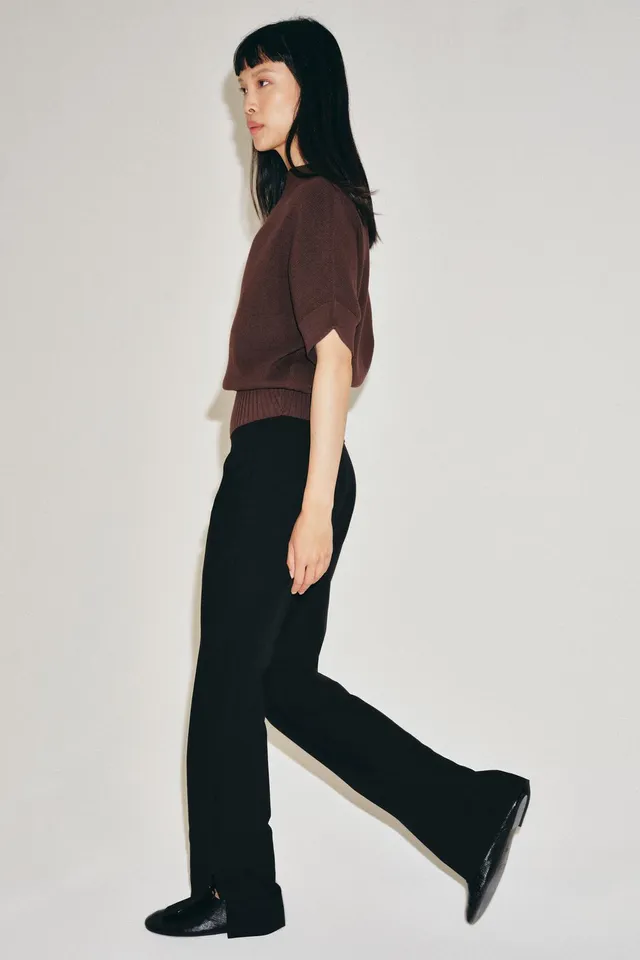 FITTED WAIST KNIT TOP