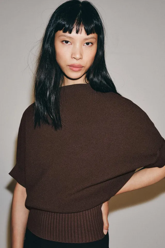 FITTED WAIST KNIT TOP – image 2