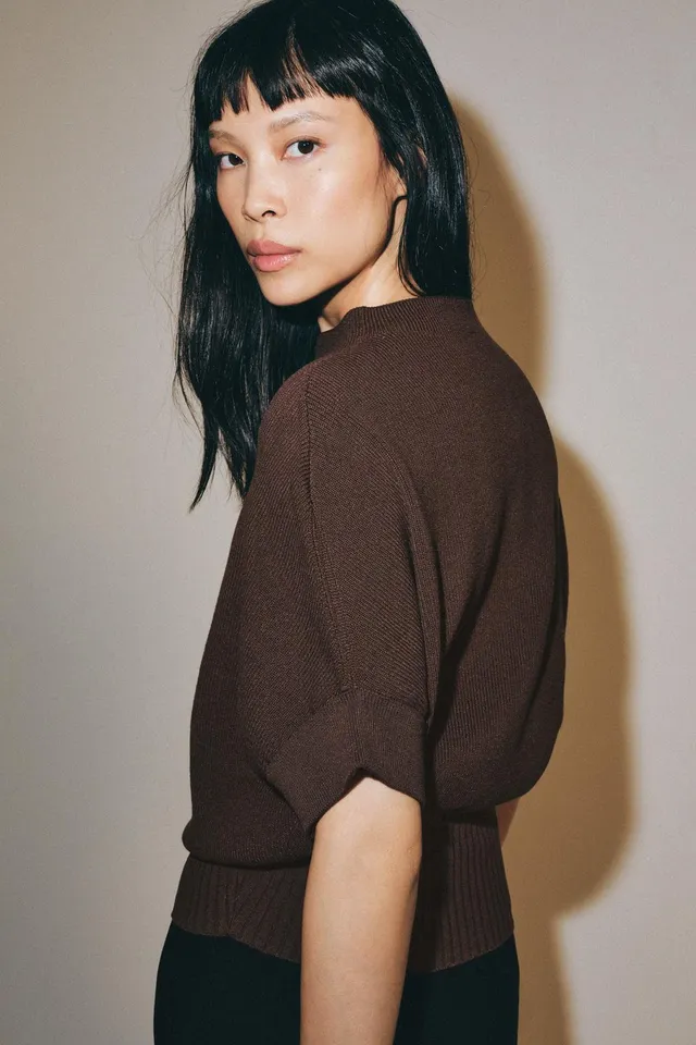 FITTED WAIST KNIT TOP – image 3