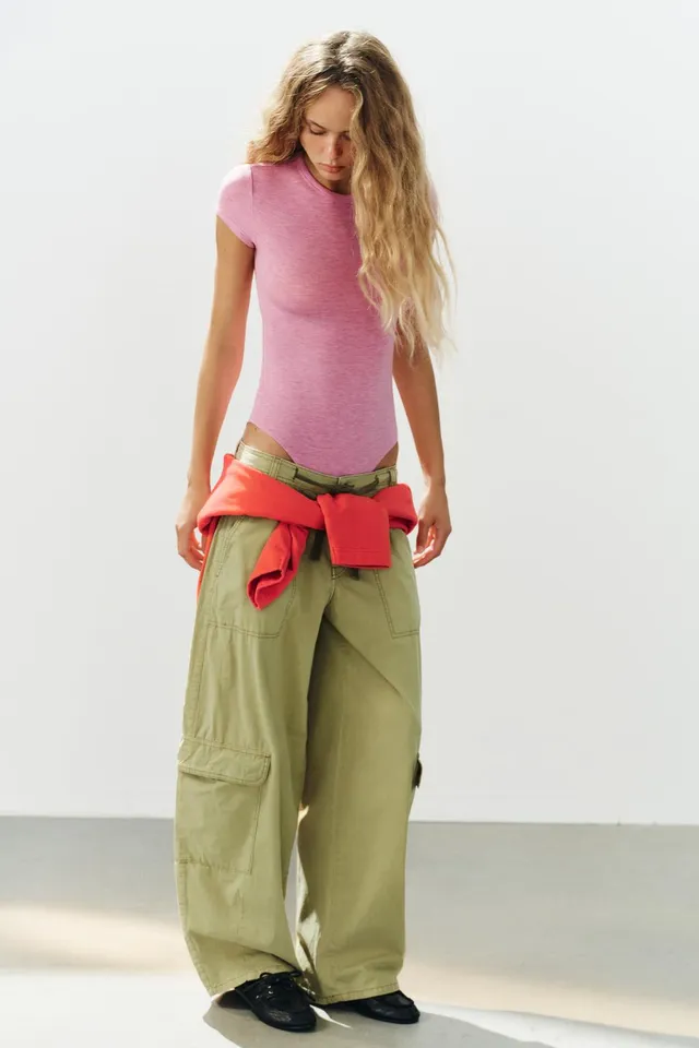 SHORT-SLEEVE BODYSUIT