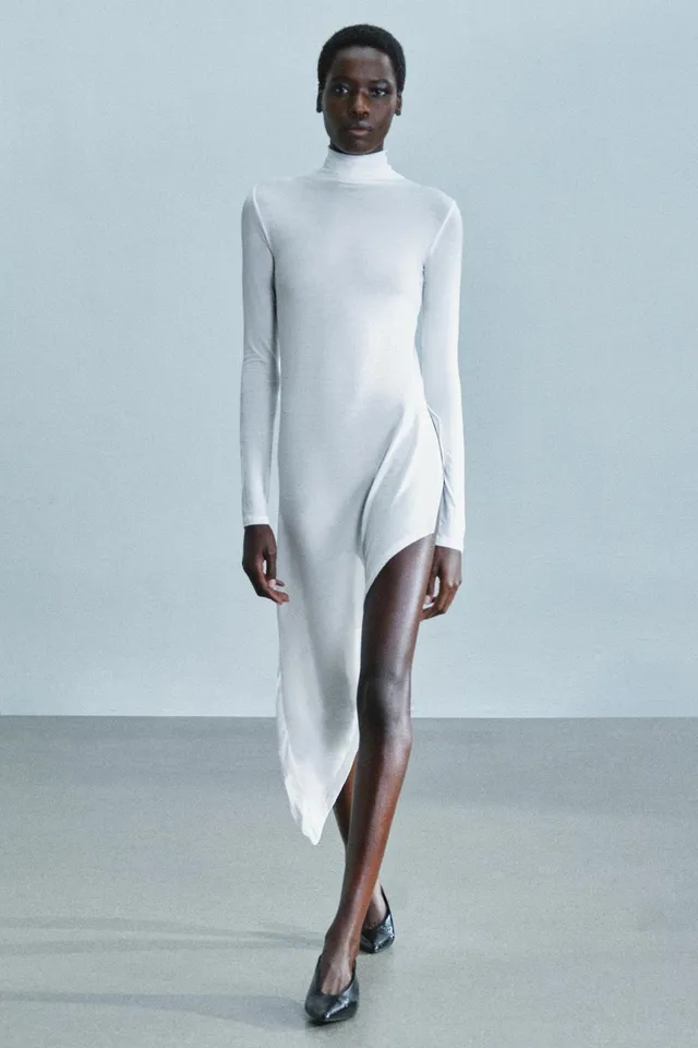 ASYMMETRIC LONGLINE TOP