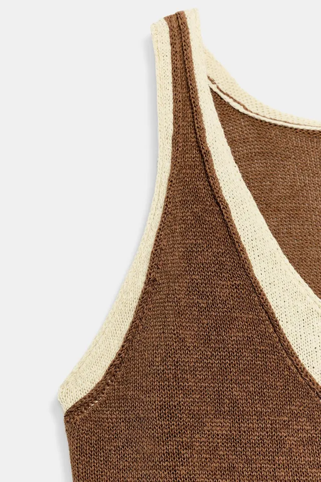 KNIT TOP WITH CONTRAST DETAILING – image 7