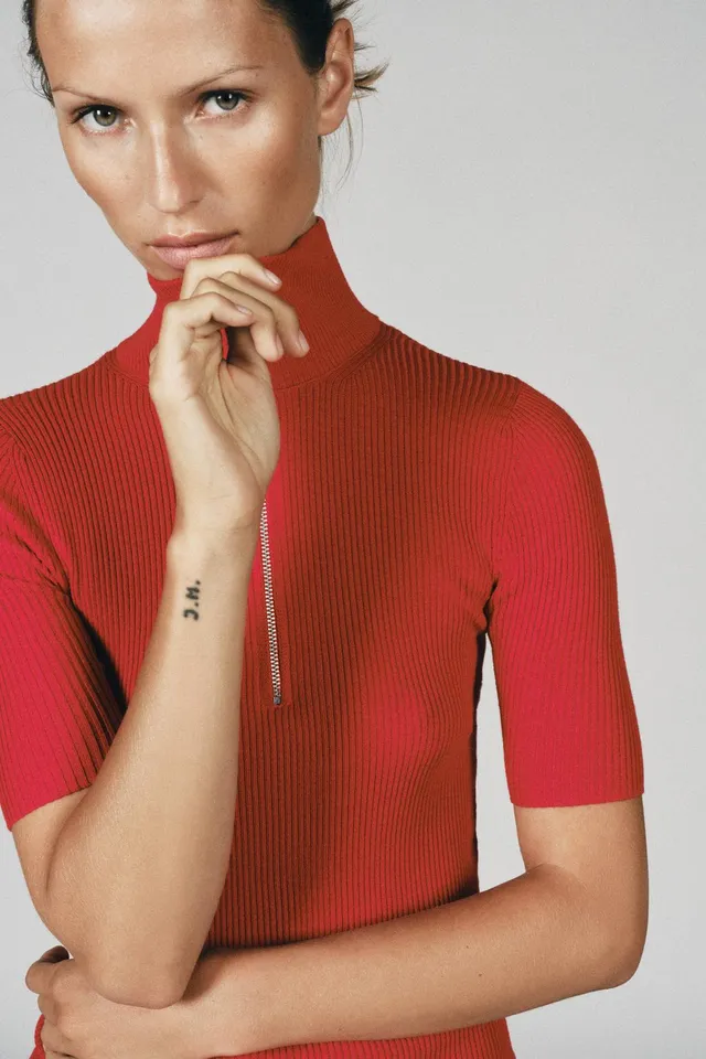 FITTED RIBBED KNIT TOP – image 2