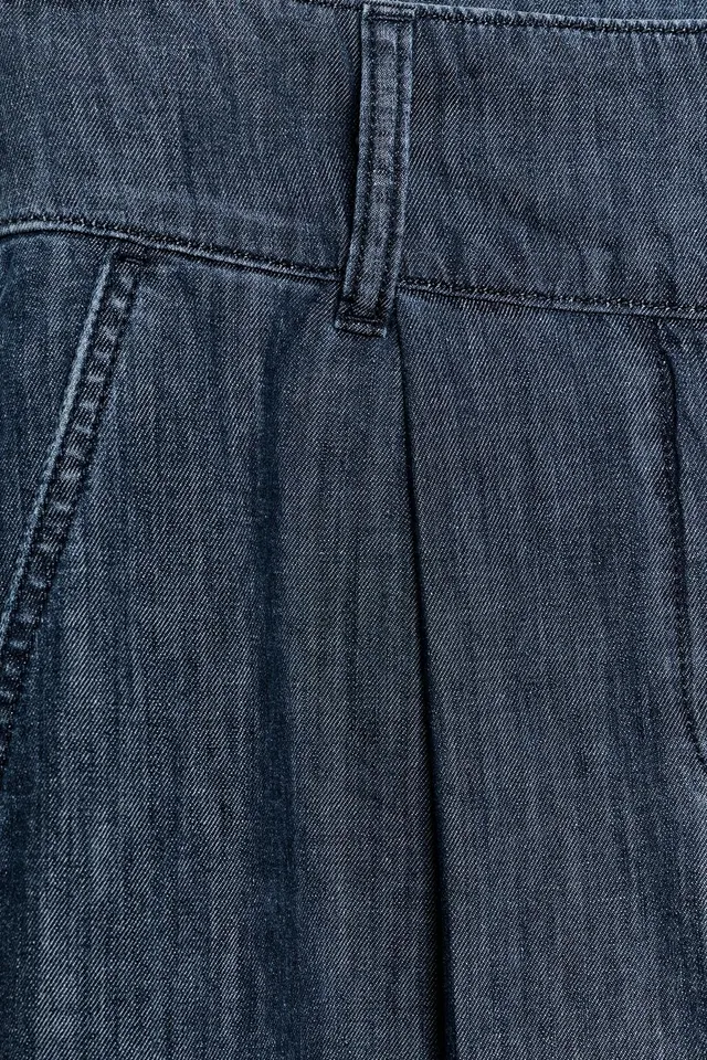 BARREL TROUSERS WITH DARTS – image 7