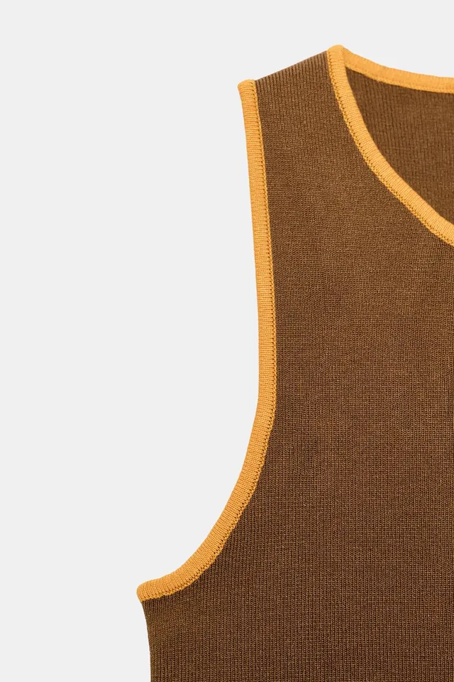CONTRAST TRIM KNIT TOP – image 7