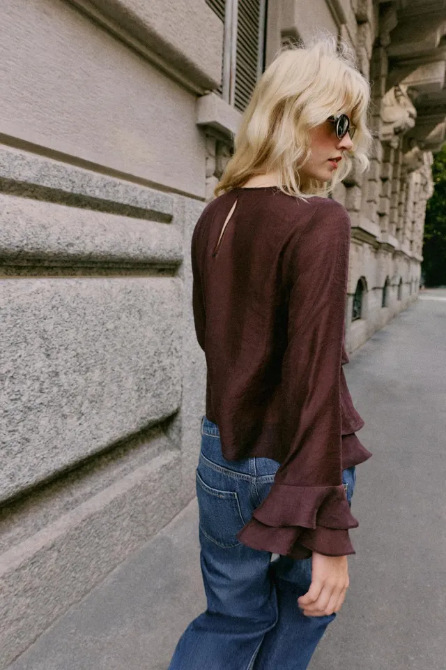 SHIRT WITH RUFFLES – image 4